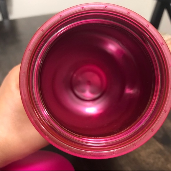 Starbucks fuschia tumbler. - Picture 5 of 6